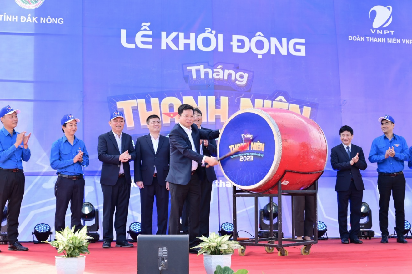 Đoàn[-]thanh[-]niên[-]VNPT[-]phối[-]hợp[-]với[-]Tỉnh[-]Đoàn[-]Đăk[-]Nông[-]tổ[-]chức[-]lễ[-]khởi[-]động[-]Tháng[-]Thanh[-]niên[-]năm[-]2023